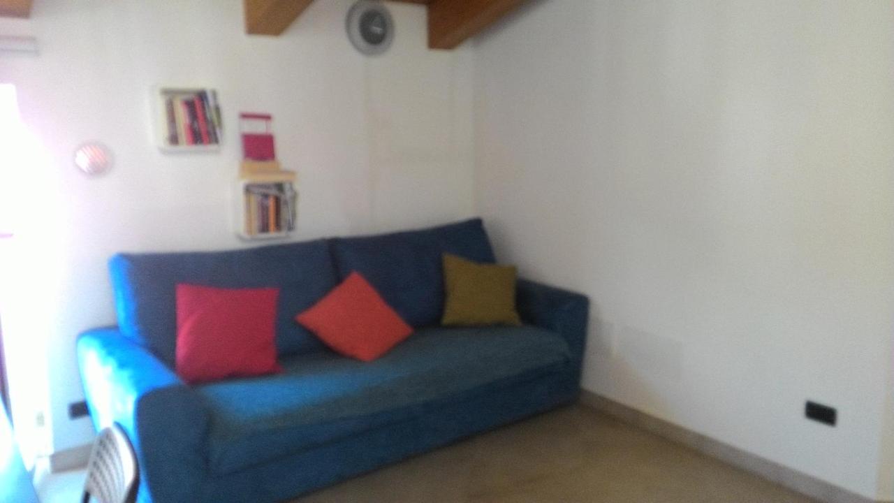 Casa Vacanze The Flea'S Home Fondi Extérieur photo